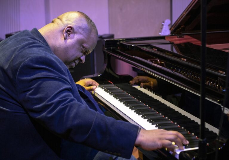 LIVE JAZZ AT WORLD HEART BEAT EMBASSY GARDENS