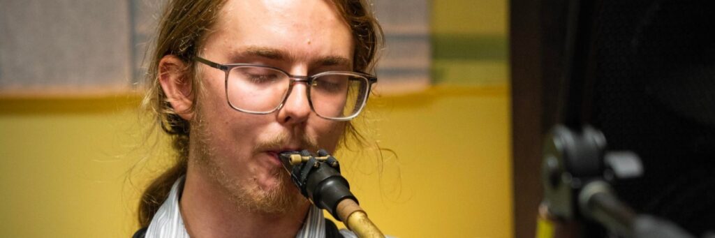 One soloist shown