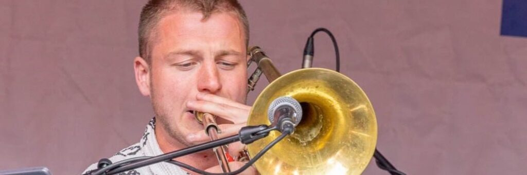 One soloist shown