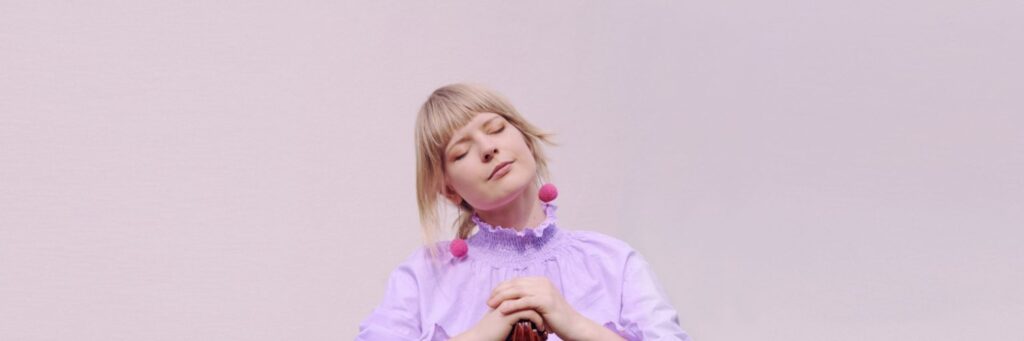 One soloist shown