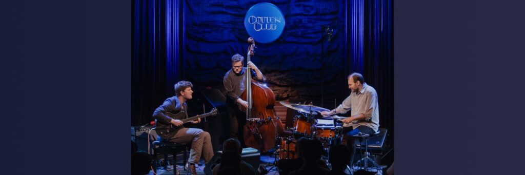 Ari Hoenig Trio @ THE VERDICT