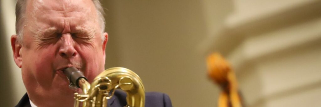One soloist shown