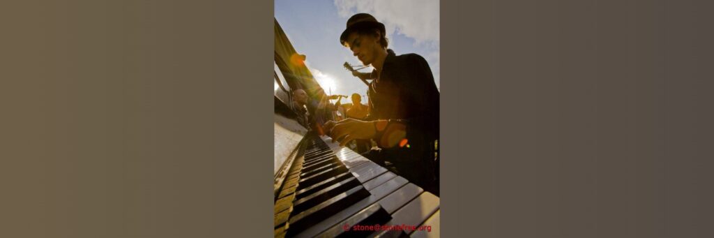 Ewan Bleach @ Green Note