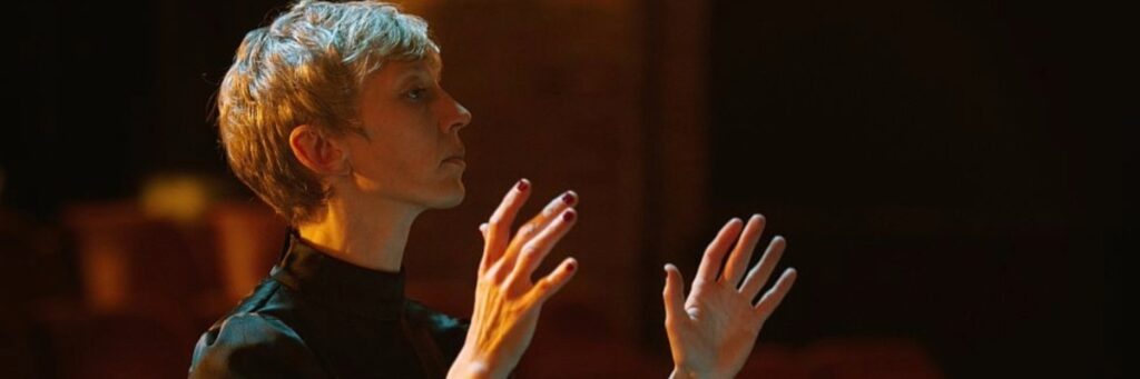 One soloist shown