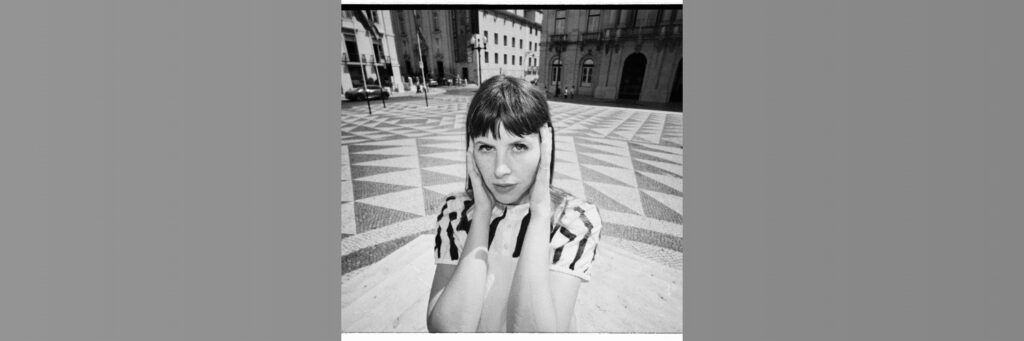LAEL NEALE @ Mono – bar