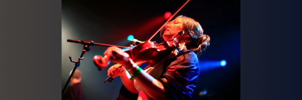 Queen of English Folk: Eliza Carthy @ Ropetackle Arts Centre